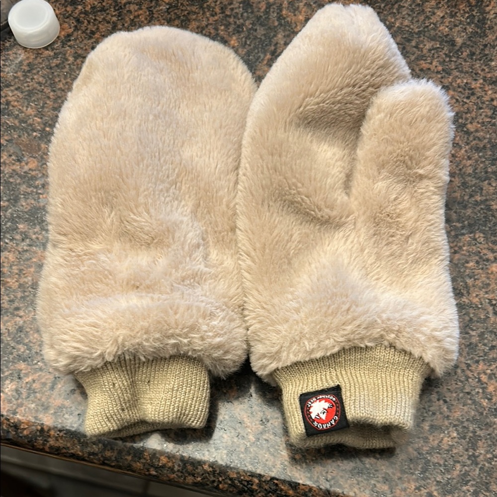 Cozy Beige Mittens